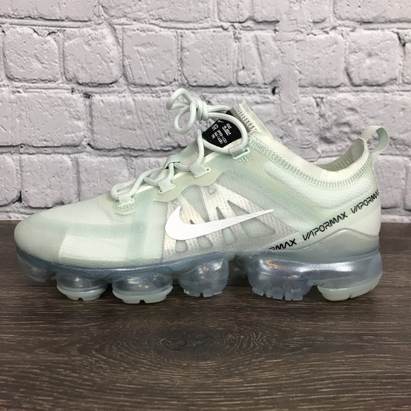 vapormax barely gray